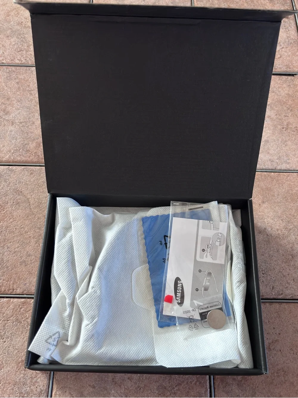 Samsung Smart TV 4x 3D glasses new genuine SSG-5100GB for Samsung tv
